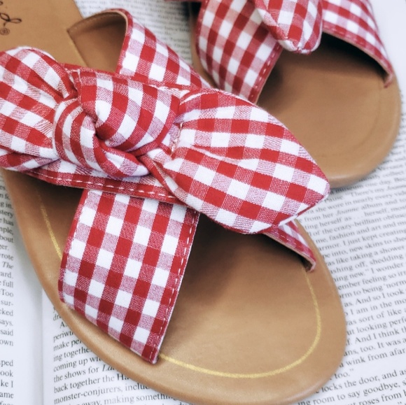 🚨SALE//The Effie// Red & White stripe Bow Sandals - Picture 5 of 8